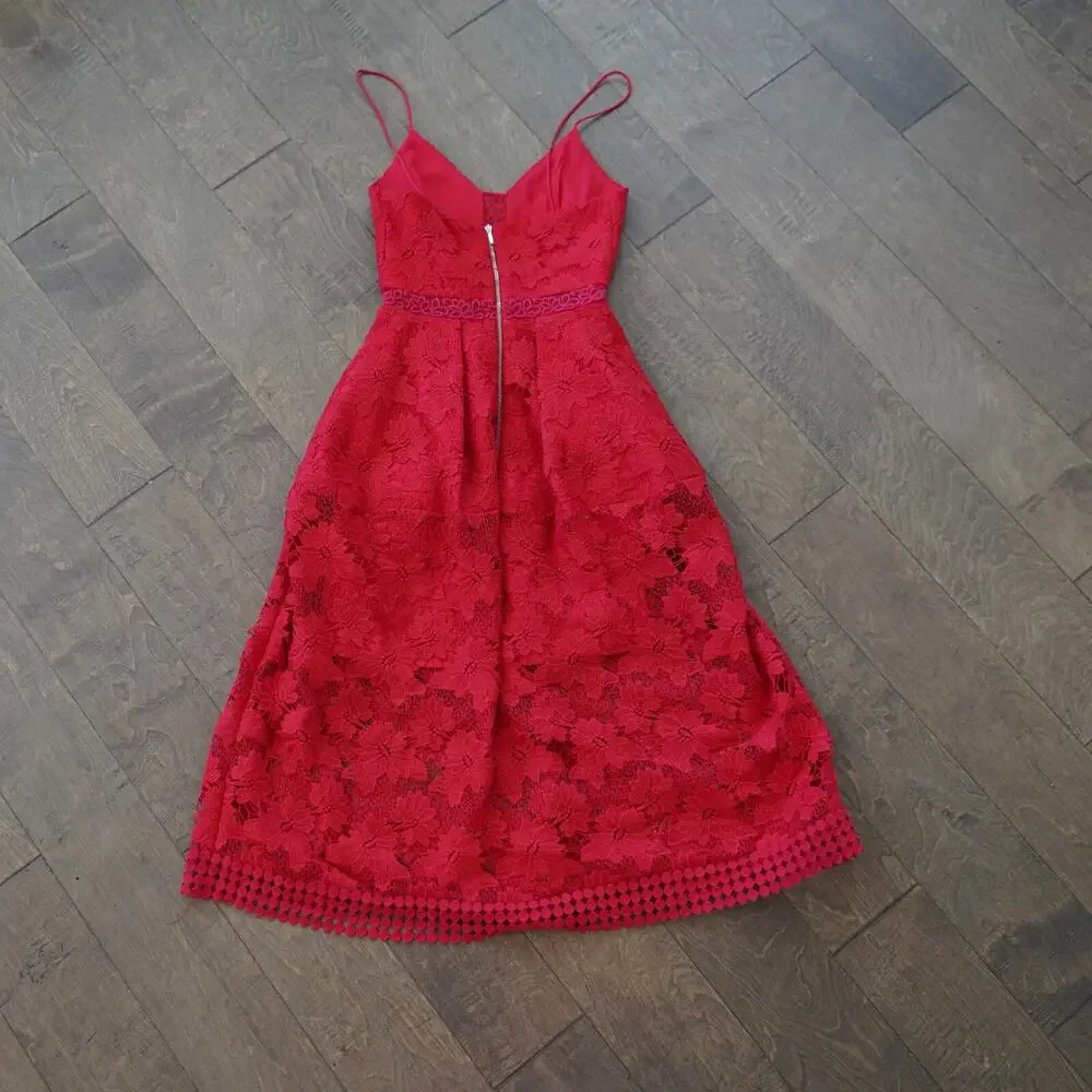 Elegant Red Lace Midi Dress NICHOLAS - Picture 5 of 14